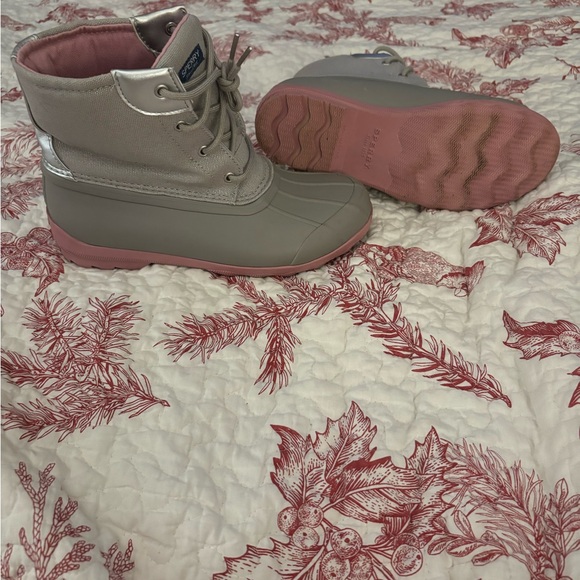 Sperry waterproof grey/silver boots, used 1 time , in perfect condition - Picture 4 of 5
